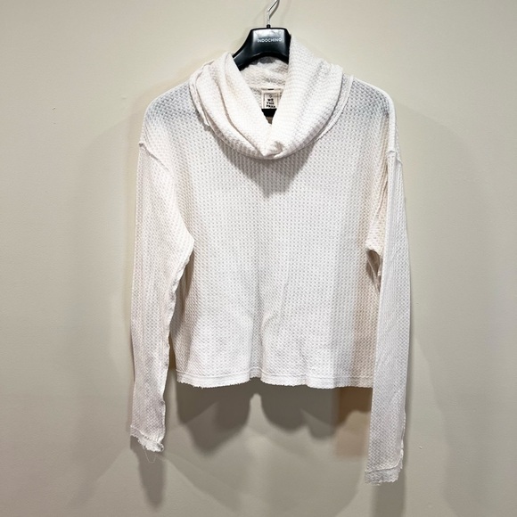 We The Free Free People White/Ivory Waffle Cowl Neck Top Size Small - Picture 3 of 8